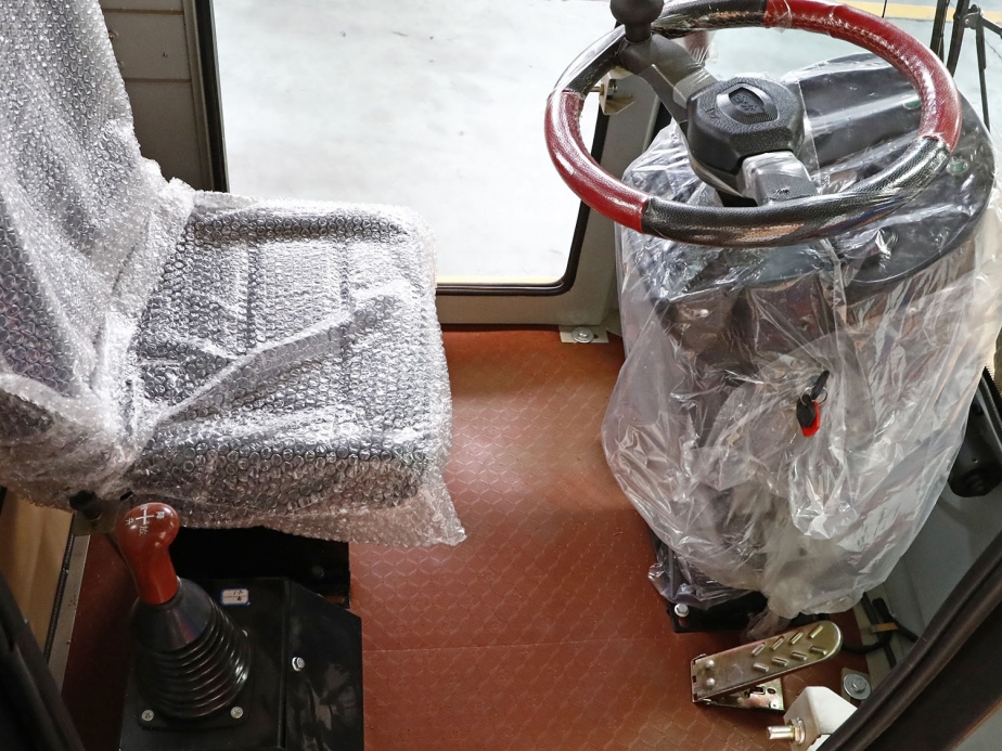 ZL08單(dan)缸輪式(shi)裝載機(ji)